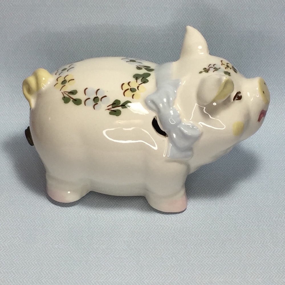 Vintage Smiling Pig Blue And Floral Design - Picture 5 of 15